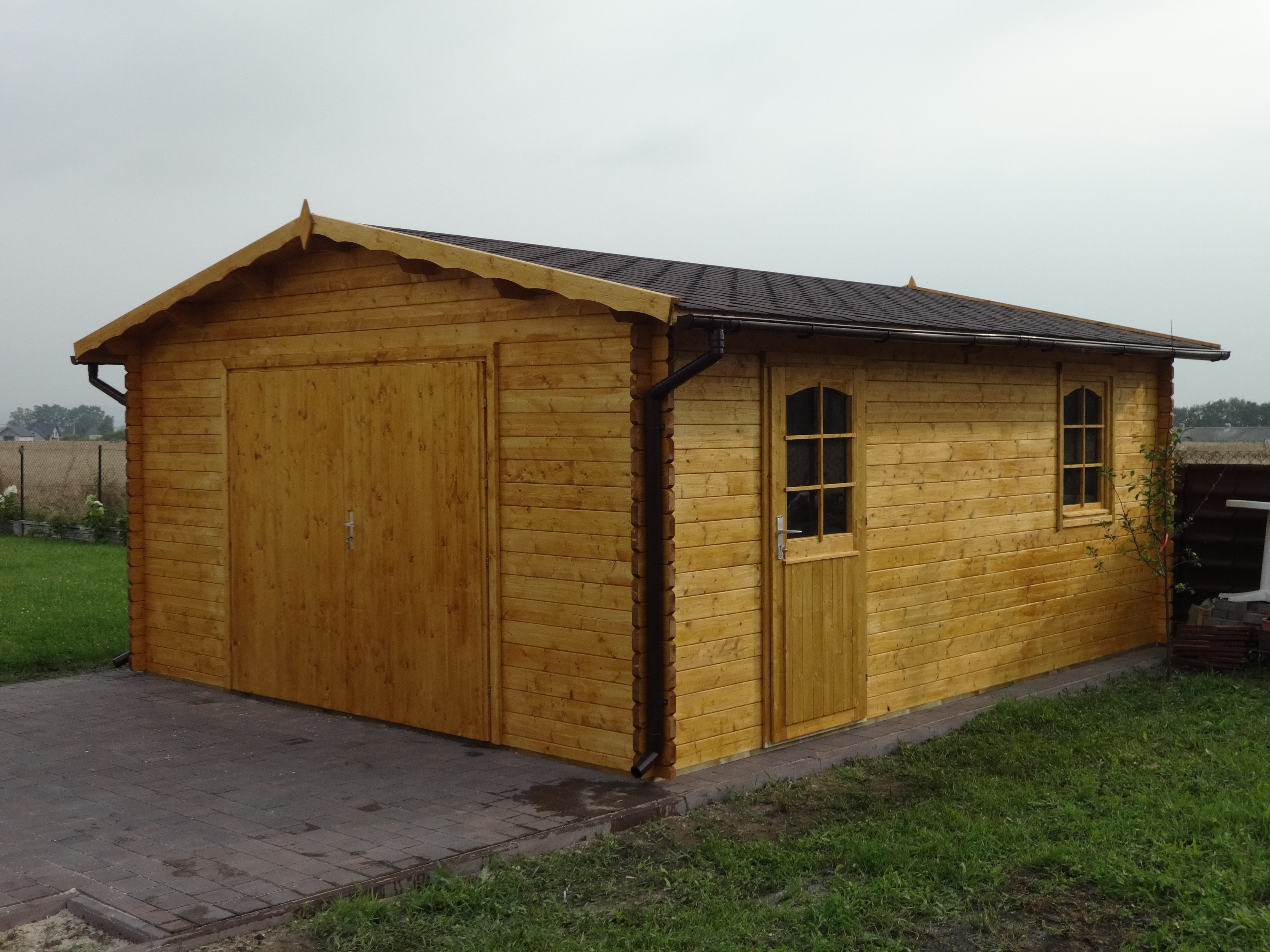 Garaż drewniany jednostanowiskowy